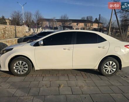 Белый Тойота Королла, объемом двигателя 1.3 л и пробегом 157 тыс. км за 8600 $, фото 2 на Automoto.ua