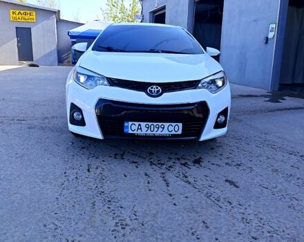 Білий Тойота Королла, об'ємом двигуна 1.8 л та пробігом 300 тис. км за 8900 $, фото 4 на Automoto.ua