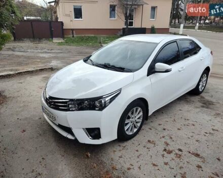 Белый Тойота Королла, объемом двигателя 1.6 л и пробегом 235 тыс. км за 8500 $, фото 1 на Automoto.ua