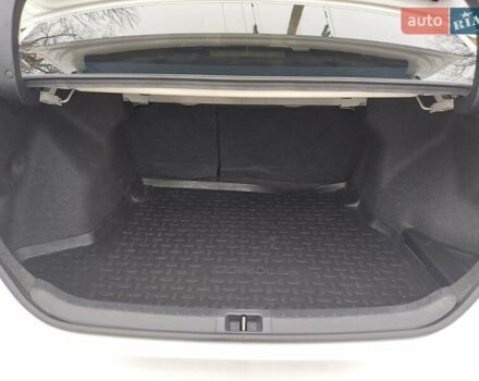 Білий Тойота Королла, об'ємом двигуна 1.6 л та пробігом 134 тис. км за 12500 $, фото 7 на Automoto.ua