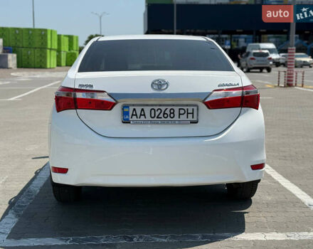 Тойота Королла 2015 у Івано-Франківську на Automoto.ua Білий Тойота Королла, об'ємом двигуна 1.6 л та пробігом 213 тис. км за 11900 $, фото 3 на Automoto.ua