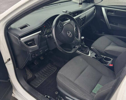 Белый Тойота Королла, объемом двигателя 1.6 л и пробегом 168 тыс. км за 14100 $, фото 6 на Automoto.ua