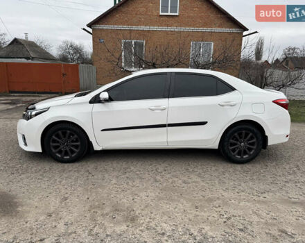 Белый Тойота Королла, объемом двигателя 1.6 л и пробегом 136 тыс. км за 13500 $, фото 2 на Automoto.ua