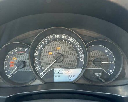 Белый Тойота Королла, объемом двигателя 1.33 л и пробегом 145 тыс. км за 10800 $, фото 17 на Automoto.ua