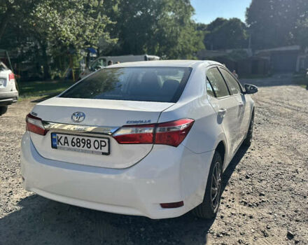 Белый Тойота Королла, объемом двигателя 1.6 л и пробегом 248 тыс. км за 11000 $, фото 3 на Automoto.ua