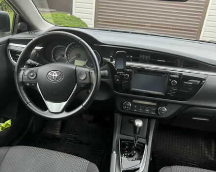Білий Тойота Королла, об'ємом двигуна 1.6 л та пробігом 117 тис. км за 14000 $, фото 33 на Automoto.ua