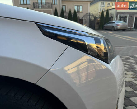 Белый Тойота Королла, объемом двигателя 1.6 л и пробегом 125 тыс. км за 12600 $, фото 14 на Automoto.ua