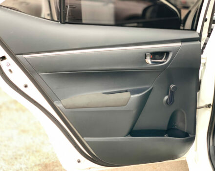 Белый Тойота Королла, объемом двигателя 1.3 л и пробегом 150 тыс. км за 12390 $, фото 27 на Automoto.ua