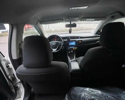 Белый Тойота Королла, объемом двигателя 1.6 л и пробегом 120 тыс. км за 14500 $, фото 5 на Automoto.ua