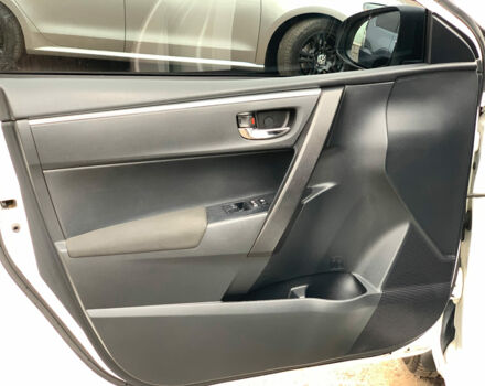 Белый Тойота Королла, объемом двигателя 1.3 л и пробегом 150 тыс. км за 12390 $, фото 11 на Automoto.ua