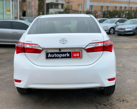 Белый Тойота Королла, объемом двигателя 1.3 л и пробегом 150 тыс. км за 12390 $, фото 3 на Automoto.ua