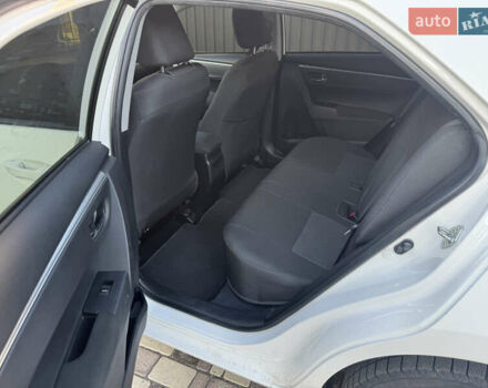 Белый Тойота Королла, объемом двигателя 1.6 л и пробегом 125 тыс. км за 12600 $, фото 20 на Automoto.ua