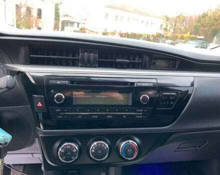 Белый Тойота Королла, объемом двигателя 1.3 л и пробегом 150 тыс. км за 12390 $, фото 19 на Automoto.ua