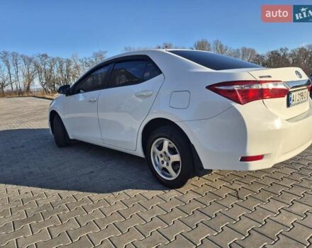 Белый Тойота Королла, объемом двигателя 1.33 л и пробегом 201 тыс. км за 8999 $, фото 2 на Automoto.ua