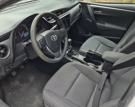 Белый Тойота Королла, объемом двигателя 1.33 л и пробегом 222 тыс. км за 9600 $, фото 4 на Automoto.ua