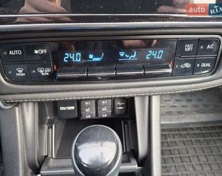 Белый Тойота Королла, объемом двигателя 1.6 л и пробегом 100 тыс. км за 15800 $, фото 24 на Automoto.ua