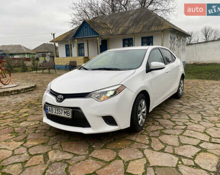 Белый Тойота Королла, объемом двигателя 1.8 л и пробегом 47 тыс. км за 10999 $, фото 1 на Automoto.ua