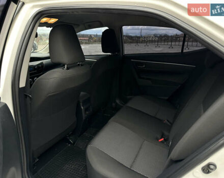 Білий Тойота Королла, об'ємом двигуна 1.6 л та пробігом 41 тис. км за 16250 $, фото 22 на Automoto.ua