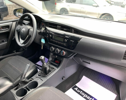 Белый Тойота Королла, объемом двигателя 1.3 л и пробегом 150 тыс. км за 12390 $, фото 13 на Automoto.ua