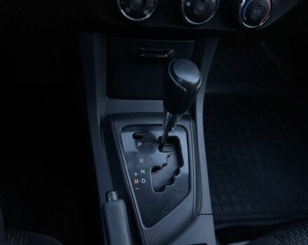 Білий Тойота Королла, об'ємом двигуна 1.6 л та пробігом 180 тис. км за 12599 $, фото 7 на Automoto.ua