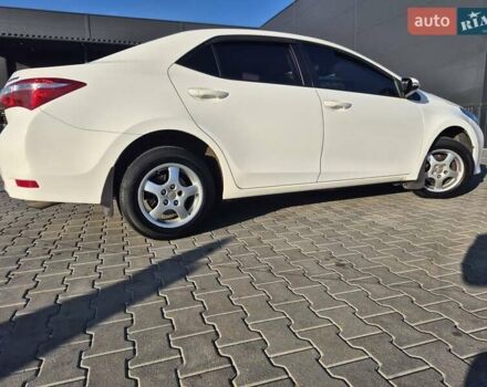 Белый Тойота Королла, объемом двигателя 1.33 л и пробегом 201 тыс. км за 8999 $, фото 3 на Automoto.ua