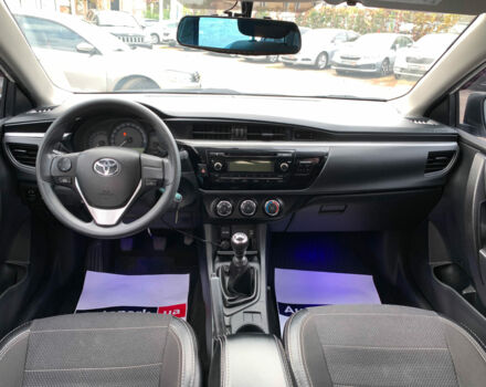 Белый Тойота Королла, объемом двигателя 1.3 л и пробегом 150 тыс. км за 12390 $, фото 23 на Automoto.ua