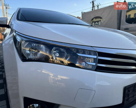 Белый Тойота Королла, объемом двигателя 1.6 л и пробегом 125 тыс. км за 12600 $, фото 12 на Automoto.ua