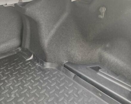 Белый Тойота Королла, объемом двигателя 1.33 л и пробегом 204 тыс. км за 8700 $, фото 14 на Automoto.ua