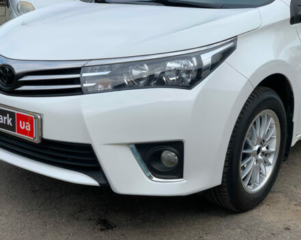 Белый Тойота Королла, объемом двигателя 1.3 л и пробегом 150 тыс. км за 12390 $, фото 4 на Automoto.ua