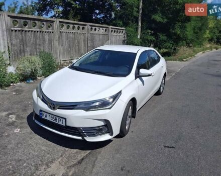 Белый Тойота Королла, объемом двигателя 1.6 л и пробегом 100 тыс. км за 15800 $, фото 6 на Automoto.ua