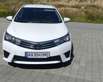 Білий Тойота Королла, об'ємом двигуна 1.33 л та пробігом 118 тис. км за 10500 $, фото 2 на Automoto.ua
