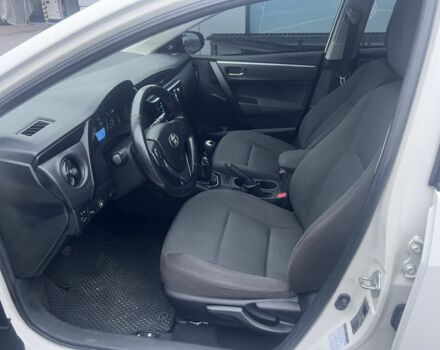 Белый Тойота Королла, объемом двигателя 1.6 л и пробегом 194 тыс. км за 9900 $, фото 5 на Automoto.ua