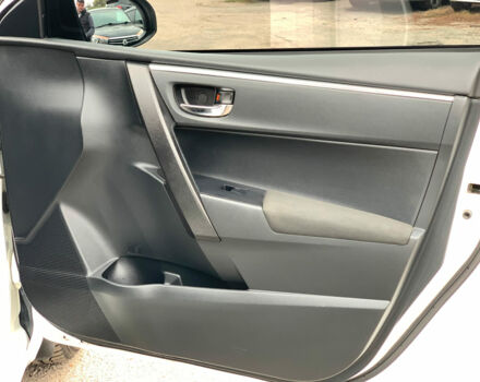 Белый Тойота Королла, объемом двигателя 1.3 л и пробегом 150 тыс. км за 12390 $, фото 30 на Automoto.ua