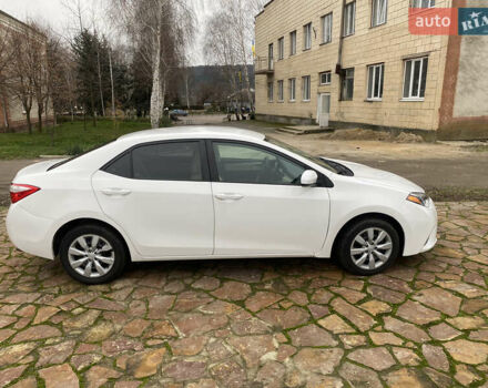 Белый Тойота Королла, объемом двигателя 1.8 л и пробегом 47 тыс. км за 10999 $, фото 6 на Automoto.ua