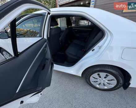 Белый Тойота Королла, объемом двигателя 1.6 л и пробегом 147 тыс. км за 13200 $, фото 8 на Automoto.ua