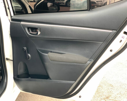 Белый Тойота Королла, объемом двигателя 1.3 л и пробегом 150 тыс. км за 12390 $, фото 12 на Automoto.ua