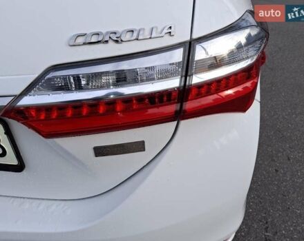 Белый Тойота Королла, объемом двигателя 1.6 л и пробегом 100 тыс. км за 15800 $, фото 16 на Automoto.ua