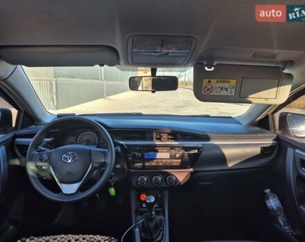 Белый Тойота Королла, объемом двигателя 1.33 л и пробегом 201 тыс. км за 8999 $, фото 4 на Automoto.ua