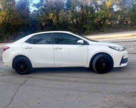 Белый Тойота Королла, объемом двигателя 1.6 л и пробегом 203 тыс. км за 10000 $, фото 1 на Automoto.ua