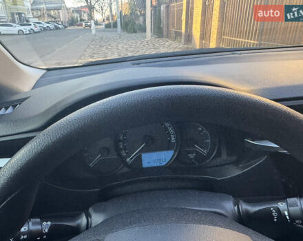 Белый Тойота Королла, объемом двигателя 1.6 л и пробегом 125 тыс. км за 12600 $, фото 24 на Automoto.ua