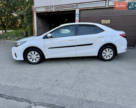 Белый Тойота Королла, объемом двигателя 1.6 л и пробегом 147 тыс. км за 13200 $, фото 1 на Automoto.ua