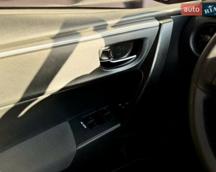 Белый Тойота Королла, объемом двигателя 1.6 л и пробегом 155 тыс. км за 12900 $, фото 14 на Automoto.ua