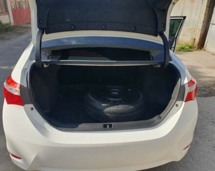 Белый Тойота Королла, объемом двигателя 1.3 л и пробегом 190 тыс. км за 12500 $, фото 19 на Automoto.ua