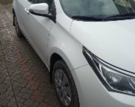 Белый Тойота Королла, объемом двигателя 1.6 л и пробегом 172 тыс. км за 12200 $, фото 2 на Automoto.ua