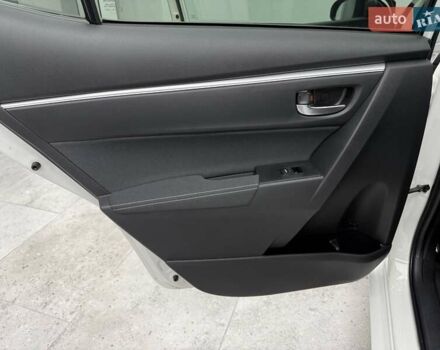 Белый Тойота Королла, объемом двигателя 1.6 л и пробегом 45 тыс. км за 16700 $, фото 21 на Automoto.ua