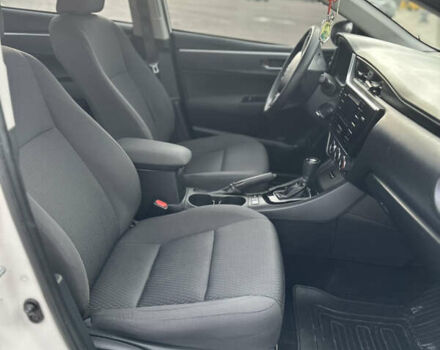 Белый Тойота Королла, объемом двигателя 1.6 л и пробегом 143 тыс. км за 13500 $, фото 12 на Automoto.ua