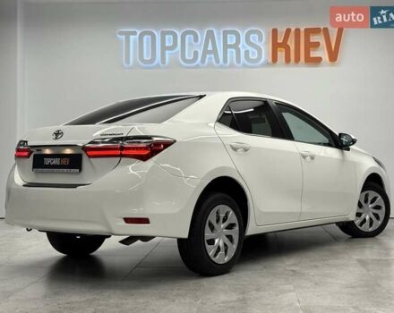 Белый Тойота Королла, объемом двигателя 1.6 л и пробегом 45 тыс. км за 15700 $, фото 4 на Automoto.ua