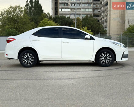 Білий Тойота Королла, об'ємом двигуна 1.6 л та пробігом 170 тис. км за 14000 $, фото 4 на Automoto.ua