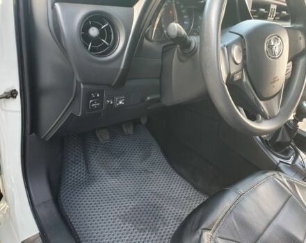Белый Тойота Королла, объемом двигателя 1.3 л и пробегом 190 тыс. км за 12500 $, фото 8 на Automoto.ua