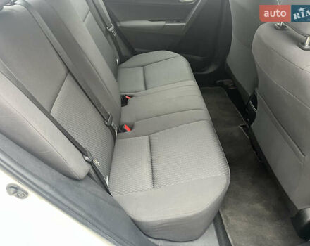 Белый Тойота Королла, объемом двигателя 1.6 л и пробегом 224 тыс. км за 11500 $, фото 7 на Automoto.ua